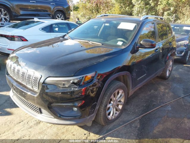 1C4PJLCB8KD187302 Jeep Cherokee Latitude