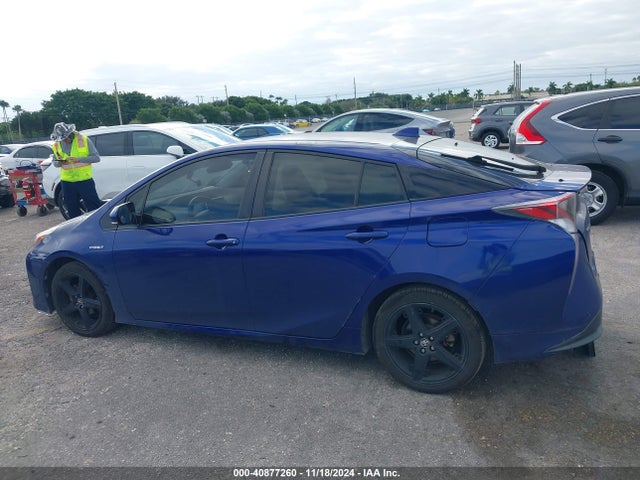 JTDKARFU8G3521268 Toyota Prius