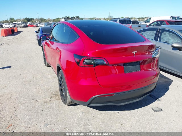 2022 TESLA MODEL Y 7SAYGDEE0NF437826 Photo 2