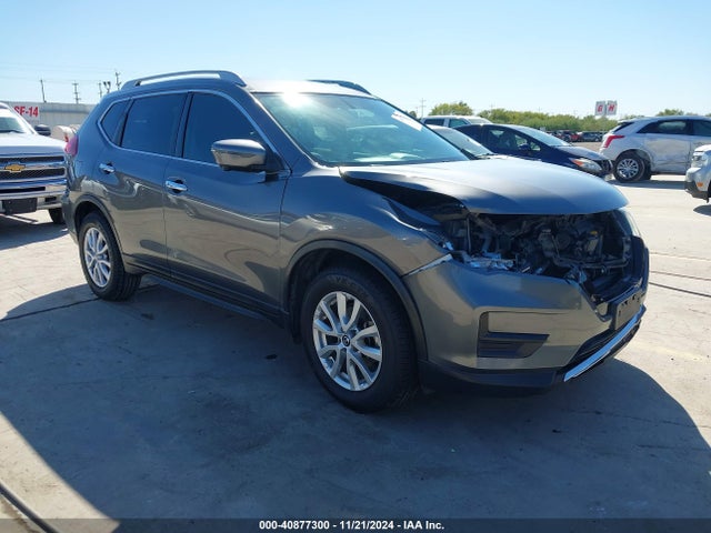 5N1AT2MT6JC852165 Nissan ROGUE SV