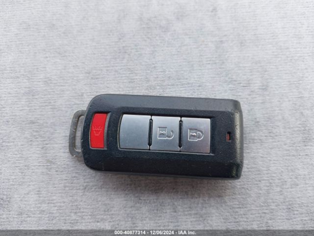 2018 MITSUBISHI OUTLANDER JA4AZ3A3XJZ040422 Photo 10