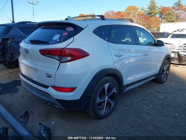 KM8J3CALXJU757838 Hyundai Tucson Sport