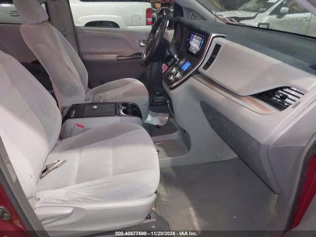 Toyota Sienna Le 8 Passenger 2015 5TDKK3DC4FS663683 Image 5