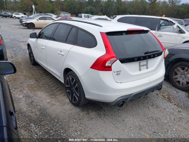 Volvo V60 T5 Dynamic 2018 YV140MEL6J2391036 Image 3