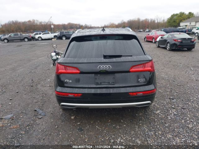 WA1BNAFY9J2138861 Audi Q5 2.0t Premium/2.0t Tech Premium