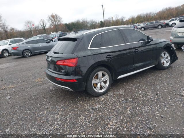 WA1BNAFY9J2138861 Audi Q5 2.0t Premium/2.0t Tech Premium