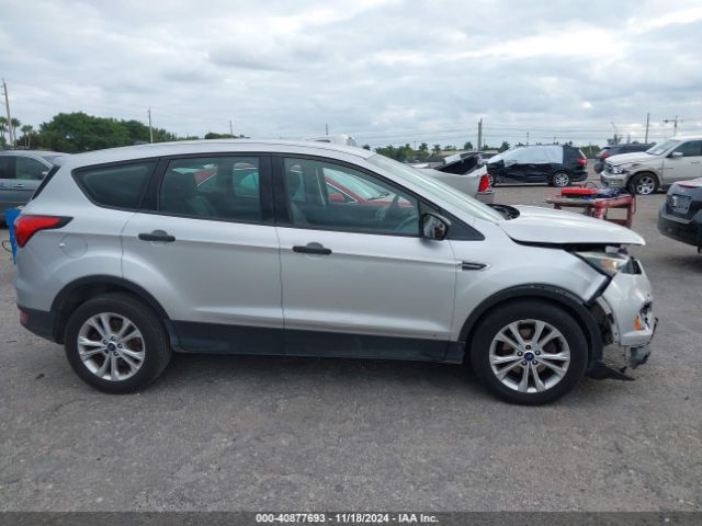 1FMCU0F73KUA59170 Ford ESCAPE S