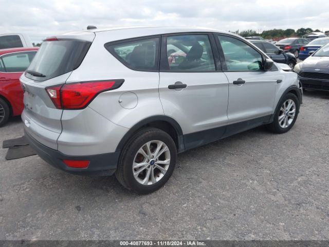 1FMCU0F73KUA59170 Ford ESCAPE S