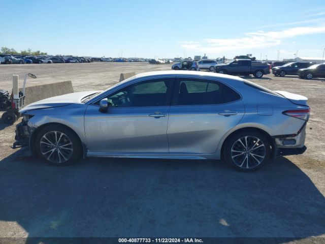 4T1B11HK0JU588070 Toyota CAMRY SE