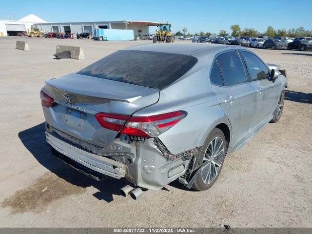 4T1B11HK0JU588070 Toyota CAMRY SE
