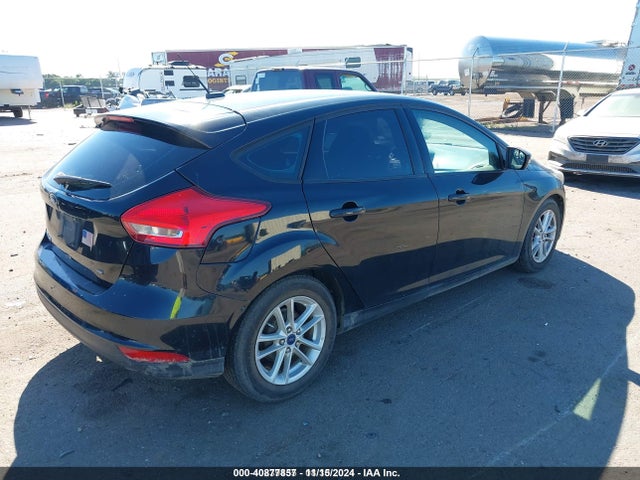 1FADP3K25HL247835 Ford FOCUS SE