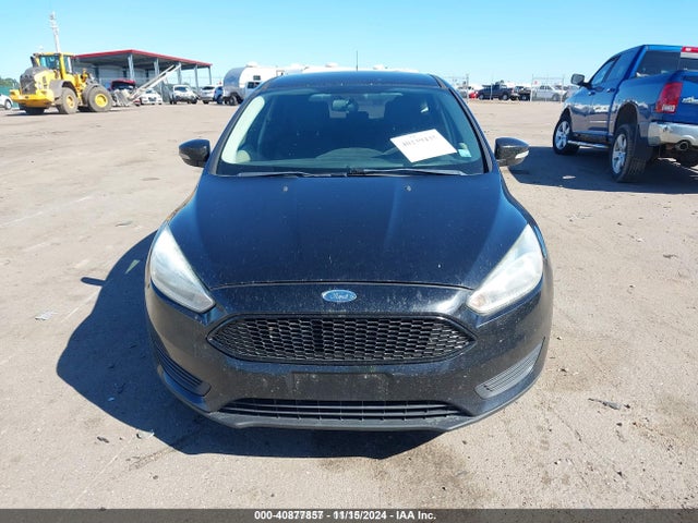 1FADP3K25HL247835 Ford FOCUS SE