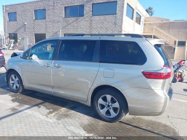Toyota Sienna Le 8 Passenger 2016 5TDKK3DC3GS760892 Image 3