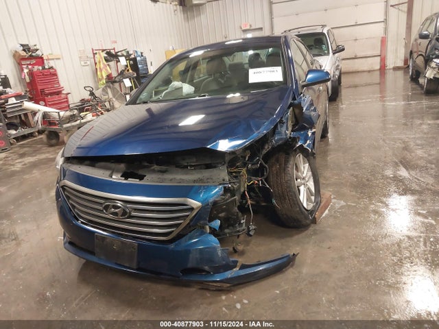 Hyundai SONATA SE 2017 5NPE24AF7HH578024 Image 12