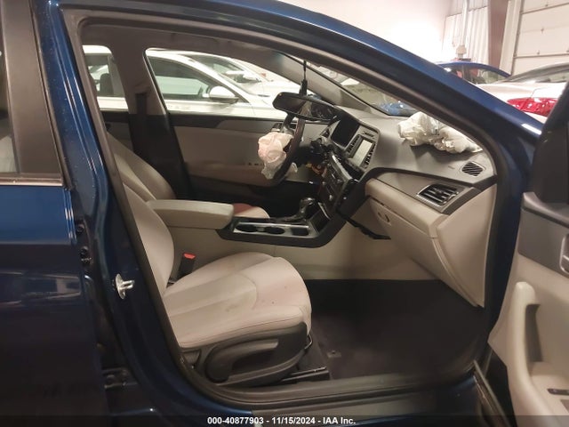 Hyundai SONATA SE 2017 5NPE24AF7HH578024 Image 5