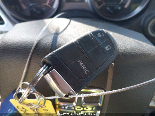 3C4PDCGG7JT378778 Dodge Journey Crossroad
