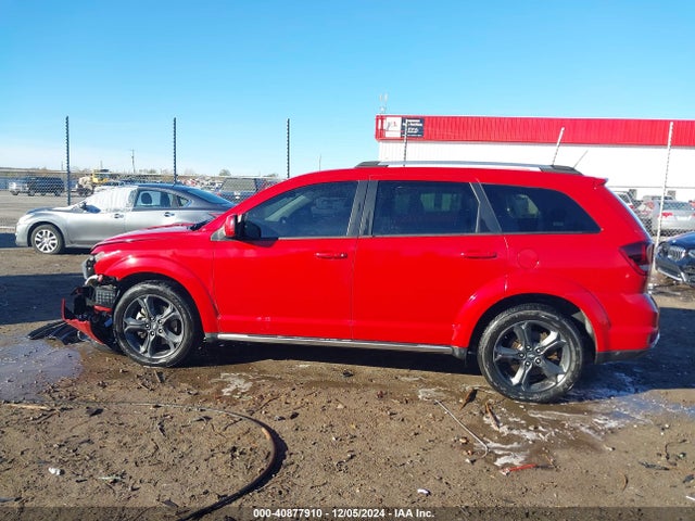 3C4PDCGG7JT378778 Dodge Journey Crossroad