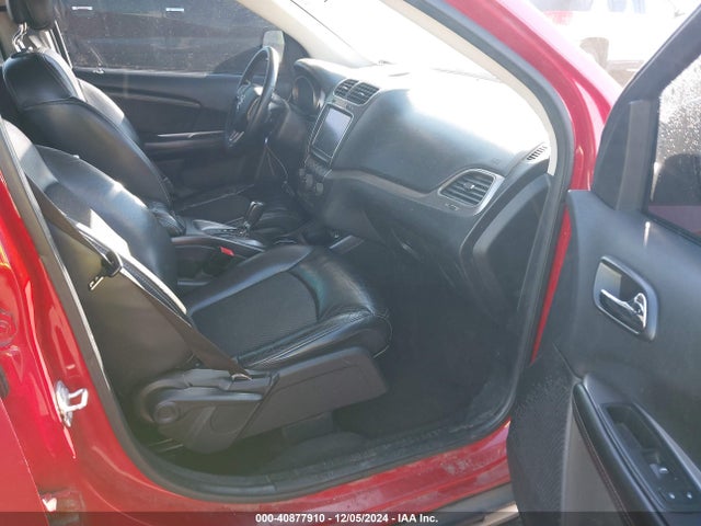 3C4PDCGG7JT378778 Dodge Journey Crossroad