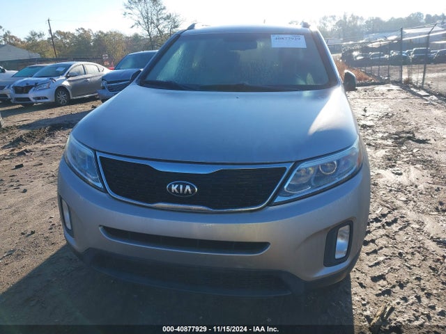 KIA SORENTO LX 2015 5XYKT3A63FG602379 Image 12