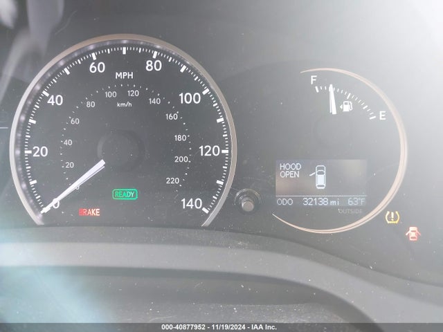 Lexus CT 200H 2017 JTHKD5BHXH2285379 Image 16