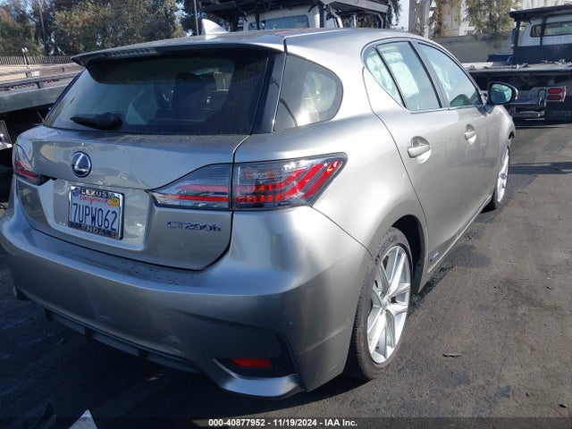 JTHKD5BHXH2285379 Lexus CT 200H