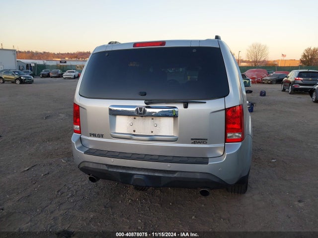 Honda Pilot Touring 2015 5FNYF4H99FB016185 Image 16
