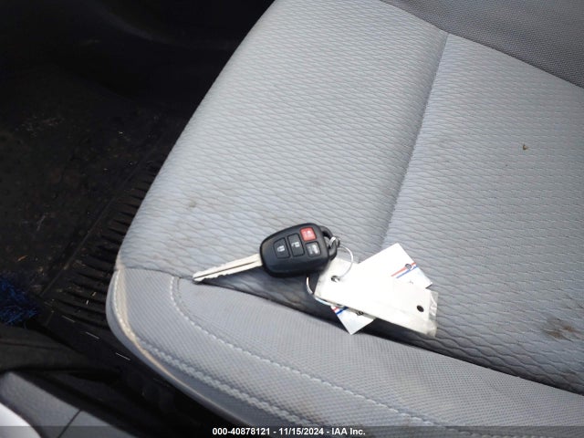 Toyota COROLLA LE 2016 5YFBURHE8GP505088 Image 11