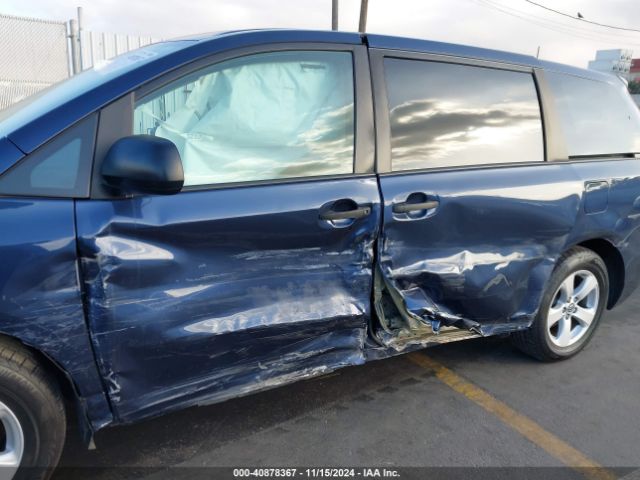 5TDZZ3DC9LS047001 Toyota Sienna L