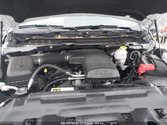 1C6RR6LGXRS156144 RAM 1500 Classic Warlock  4x2 5'7 Box
