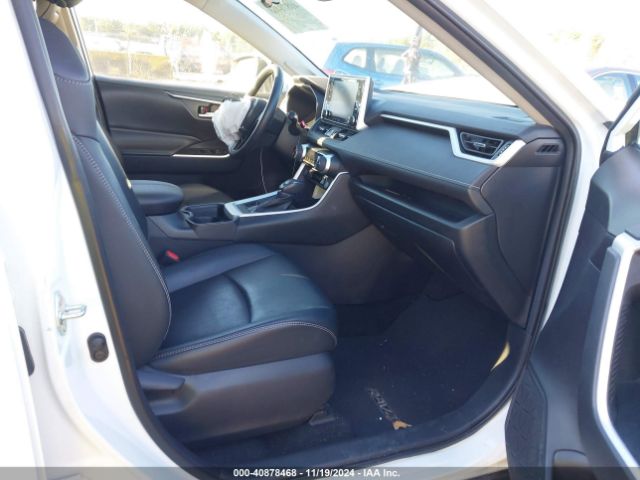 2T3A1RFV6LC130357 Toyota Rav4 Xle Premium