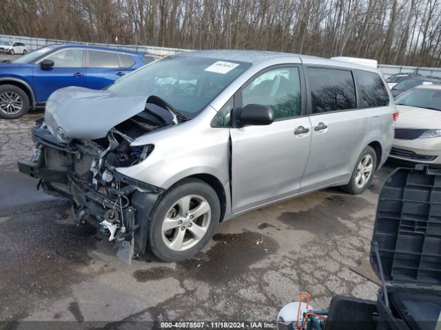 5TDZZ3DC1HS879360 Toyota Sienna L 7 Passenger