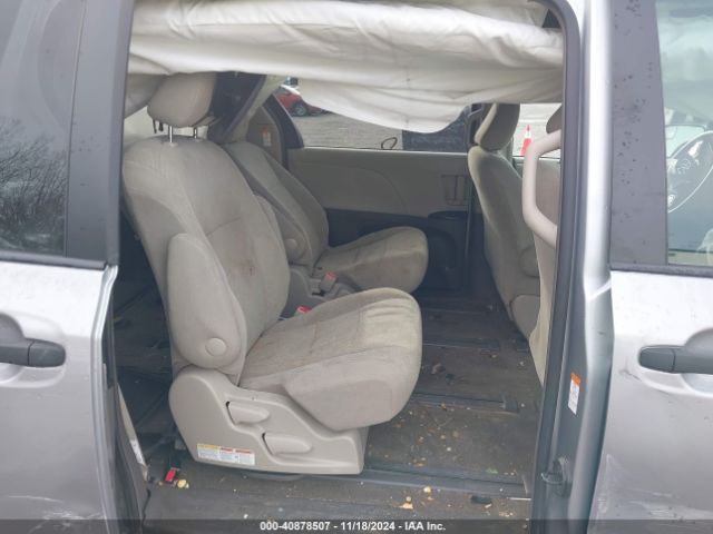 5TDZZ3DC1HS879360 Toyota Sienna L 7 Passenger