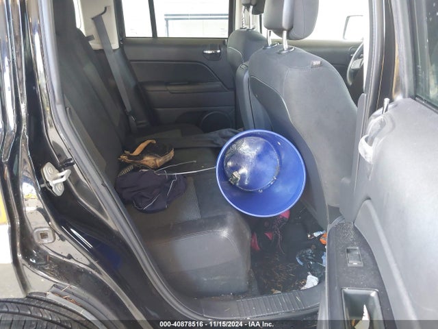 1C4NJPBB2FD361368 Jeep Patriot Sport