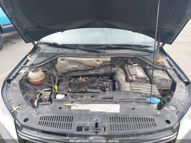WVGBV7AX4GW600389 Volkswagen TIGUAN S