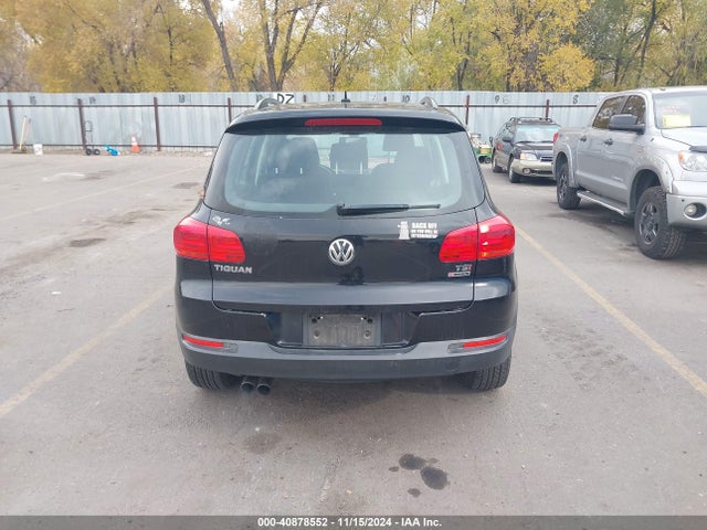 WVGBV7AX4GW600389 Volkswagen TIGUAN S