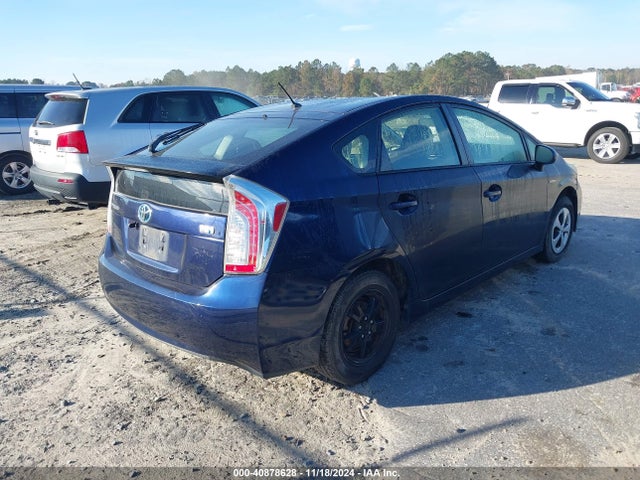 Toyota Prius Two 2014 JTDKN3DU7E0377568 Image 4