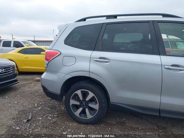Subaru Forester 2.5i Premium 2018 JF2SJAGC1JH497429 Image 6