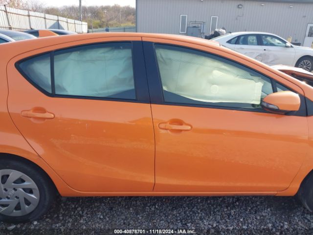 JTDKDTB35G1137039 Toyota Prius C Two