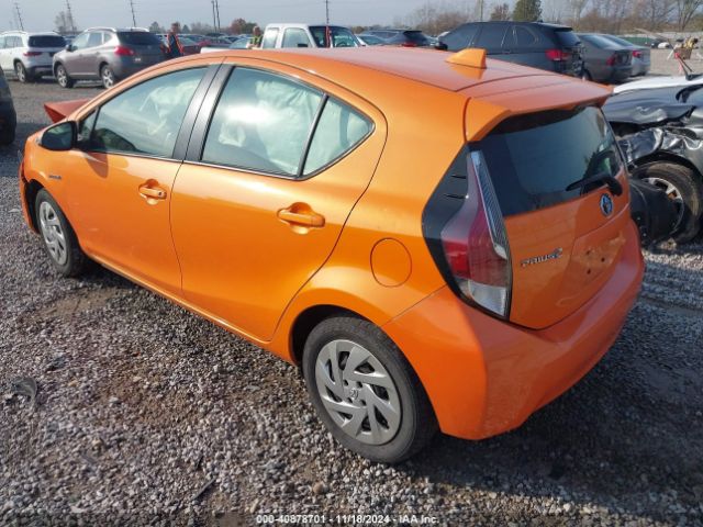 JTDKDTB35G1137039 Toyota Prius C Two