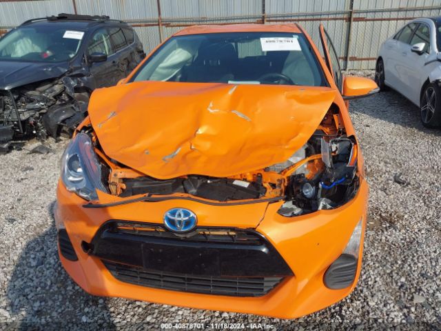JTDKDTB35G1137039 Toyota Prius C Two
