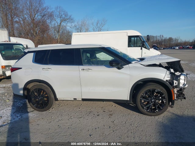 Mitsubishi Outlander Se Black Edition 2023 JA4J4UA8XPZ024259 Image 13