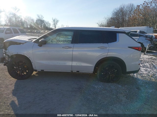Mitsubishi Outlander Se Black Edition 2023 JA4J4UA8XPZ024259 Image 14