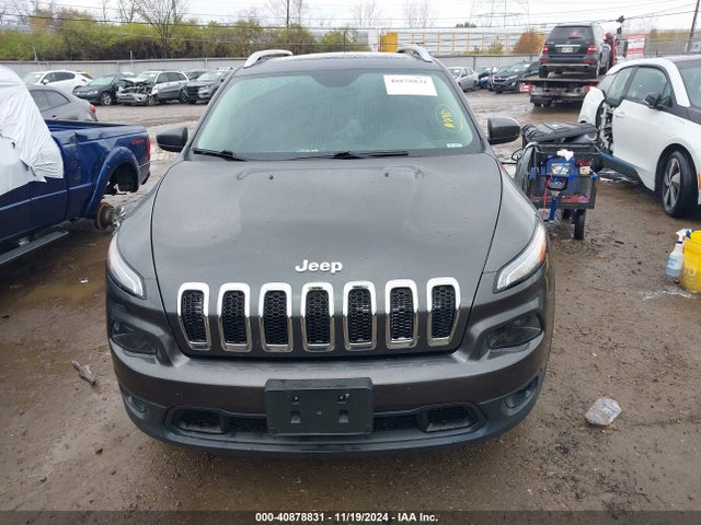 1C4PJMCS5GW228065 Jeep Cherokee Latitude