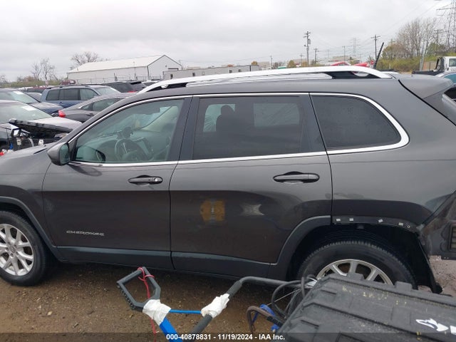 1C4PJMCS5GW228065 Jeep Cherokee Latitude