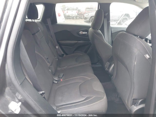 1C4PJMCS5GW228065 Jeep Cherokee Latitude