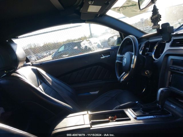 1ZVBP8EM8E5236496 Ford Mustang V6 Premium