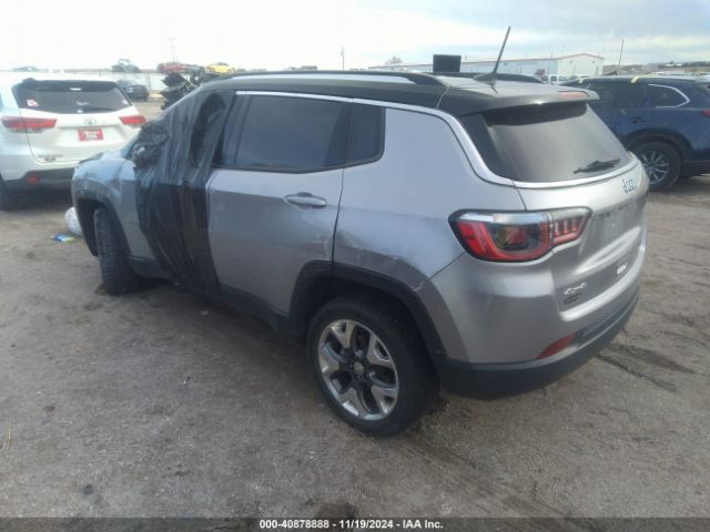 3C4NJDCB3JT262848 Jeep Compass Limited 4x4