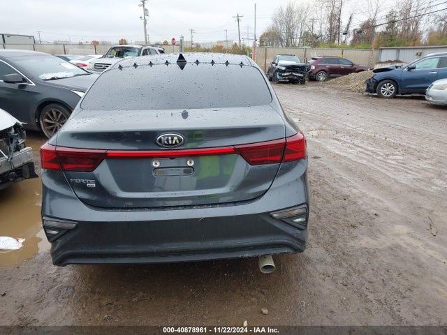 3KPF24AD1KE009944 KIA FORTE FE