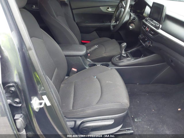 3KPF24AD1KE009944 KIA FORTE FE