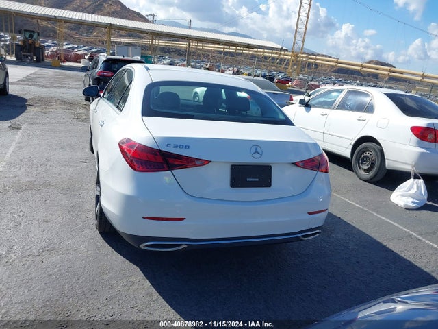 W1KAF4GB5NR038771 Mercedes-Benz C 300 Sedan